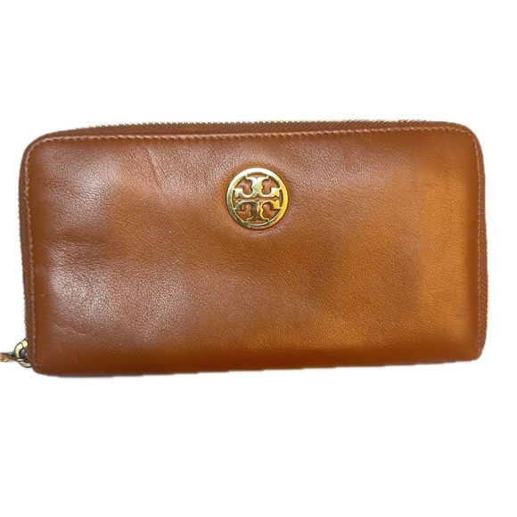Tory Burch Brown Wallet with Gold Logo - Picture 1 of 7